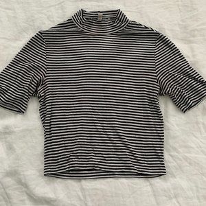 Stripped Crop Top